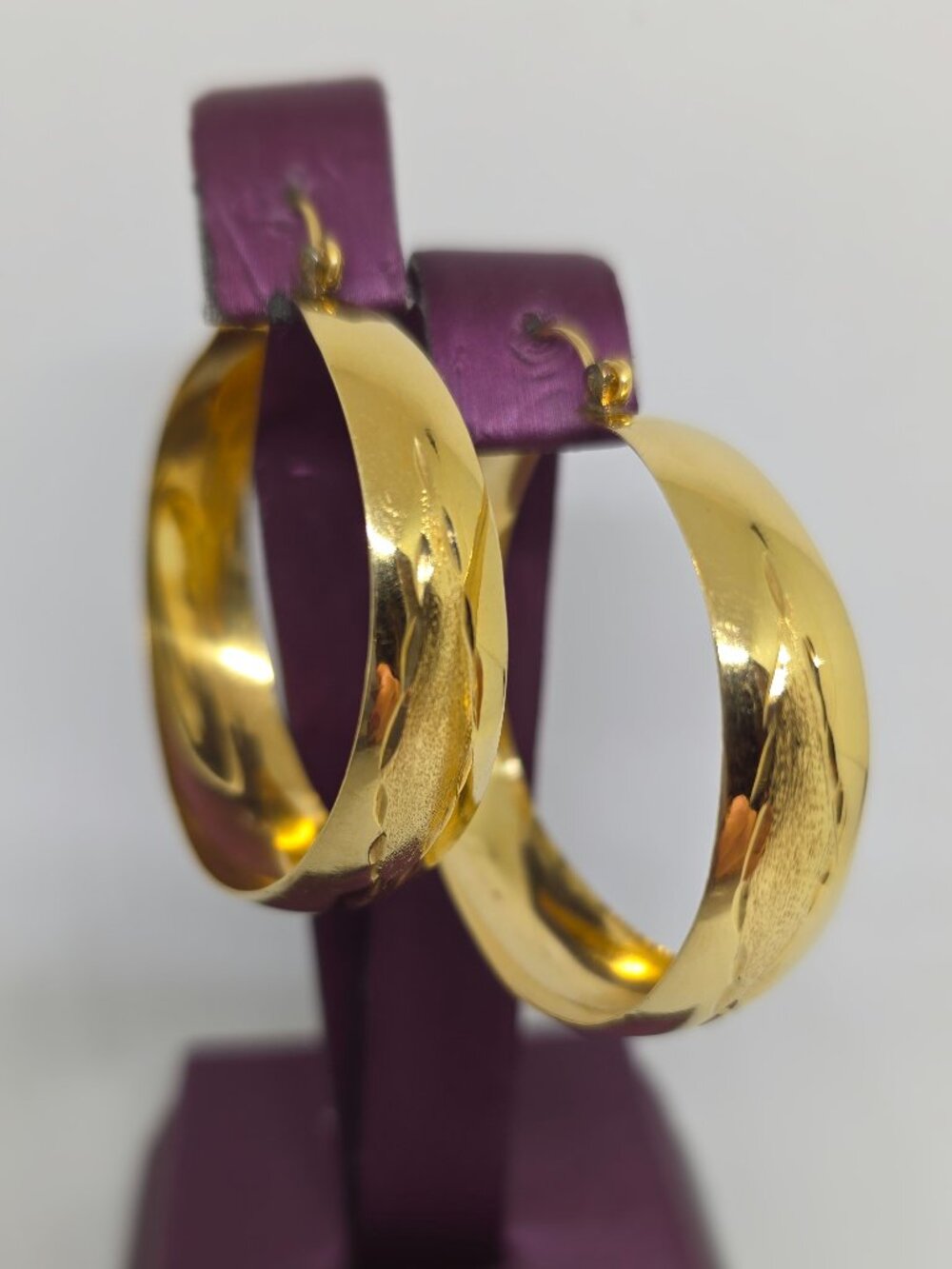 Authentic Estate 14k Yellow Gold Chunky MCM Hoop Earrings 1.5" Diameter, 8.0g